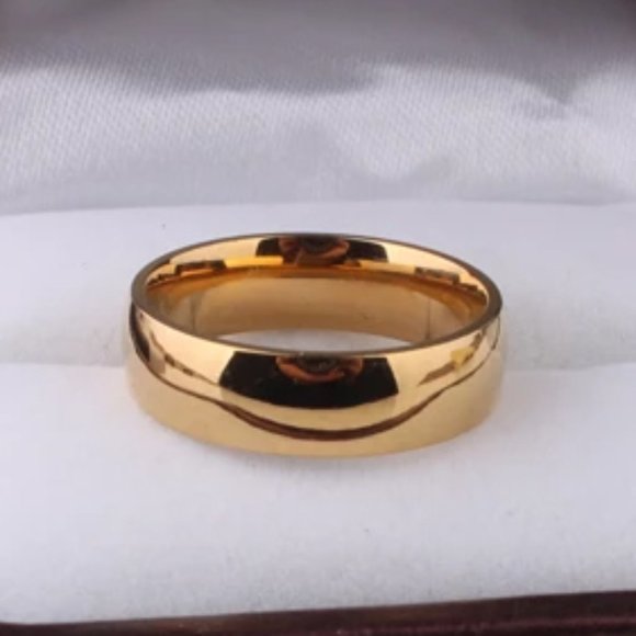 Wedding Band with Free Custom Engraving. - Picture 3 of 8